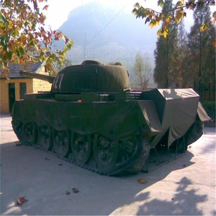 礼纪镇大型充气坦克